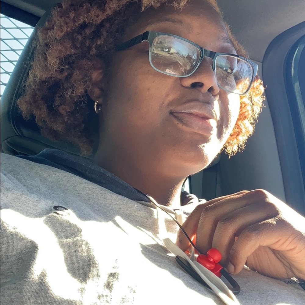 Meet your Posher, Aysha